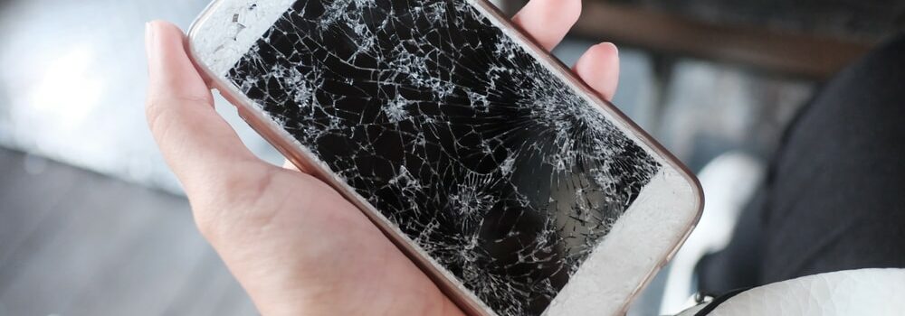 Réparation écran cassé téléphone smartphone tablettes à Aubagne